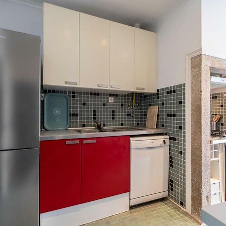 Fantastic Family Apartment In Estrela Lisboa Exterior foto
