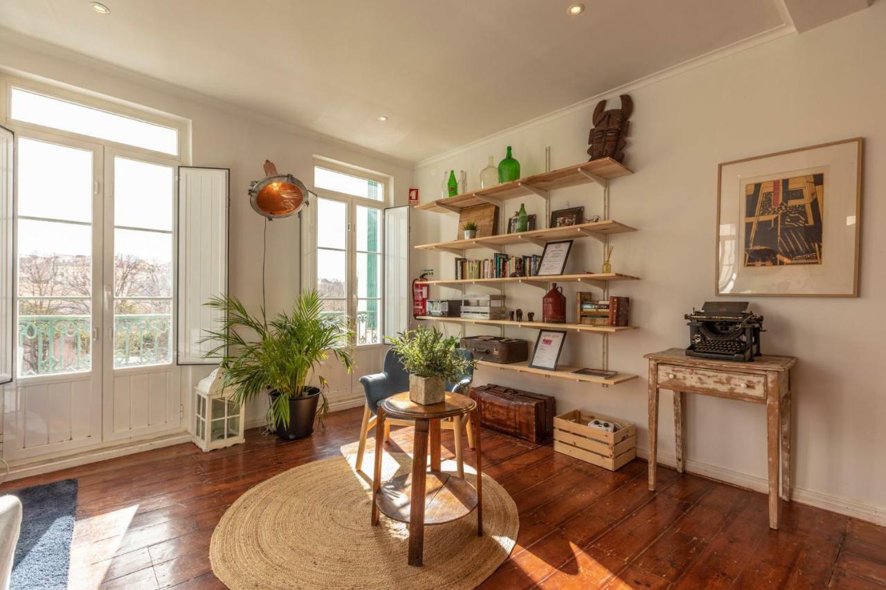 Fantastic Family Apartment In Estrela Lisboa Exterior foto